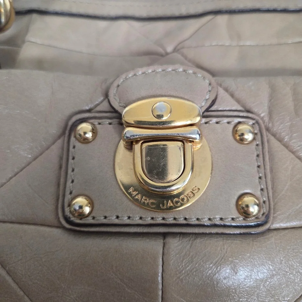 Marc Jacobs Quilted Leather Satchel Bag Tan‎ Beige Gold Chain Italian Designer